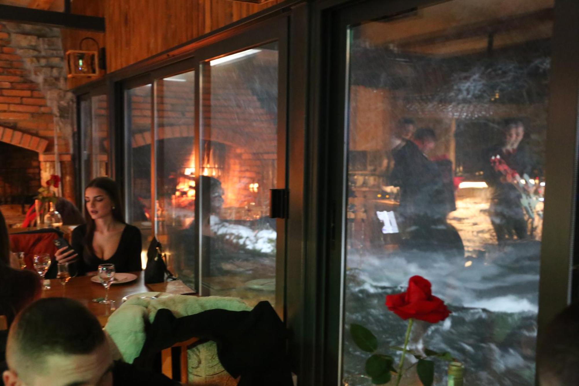 Domacinstvo Na Kraju Svijeta Guest House Sipovo Bagian luar foto